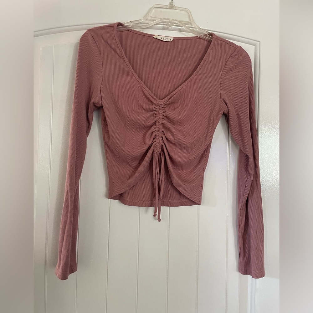 Long sleeve pink scrunchy crop top
